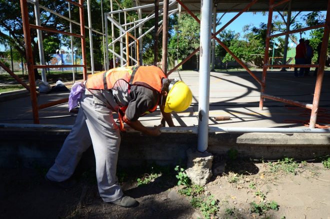 Ayuntamiento de Colima rehabilitará cancha techada de Prados del Sur