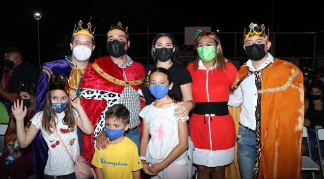 Gobernadora celebra Día de Reyes con niñas y niños