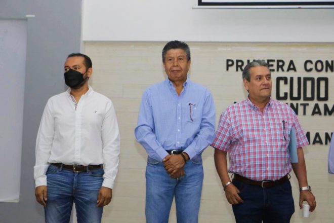 En Colima unen esfuerzos para controlar plaga del “picudo negro”