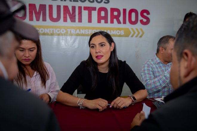 Gobernadora lleva Diálogos Comunitarios a Paticajo; informa avances para rehabilitar carretera Villa de Álvarez-Minatitlán