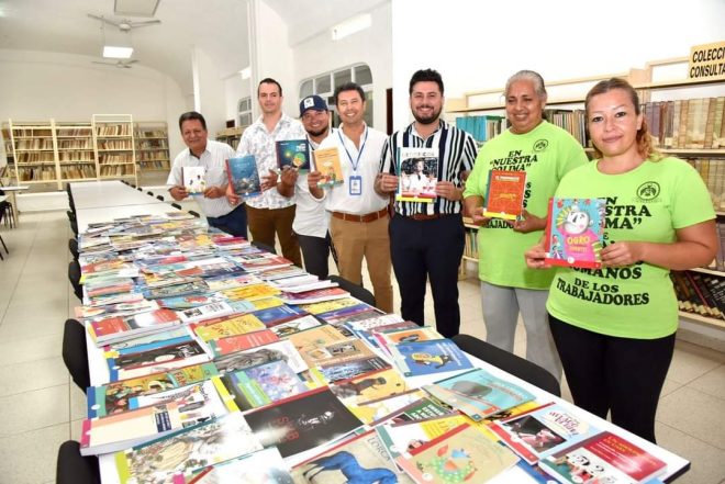 Subsecretaría de Cultura entrega 1,168 libros a bibliotecas públicas de Manzanillo