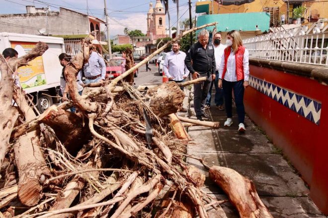 Ayuntamiento de Colima intensifica desazolves de ríos y bacheo en la ciudad