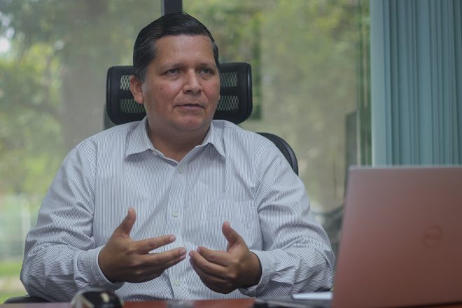 Eligen a universitario presidente de la Comisión Fiscal Internacional en Colima
