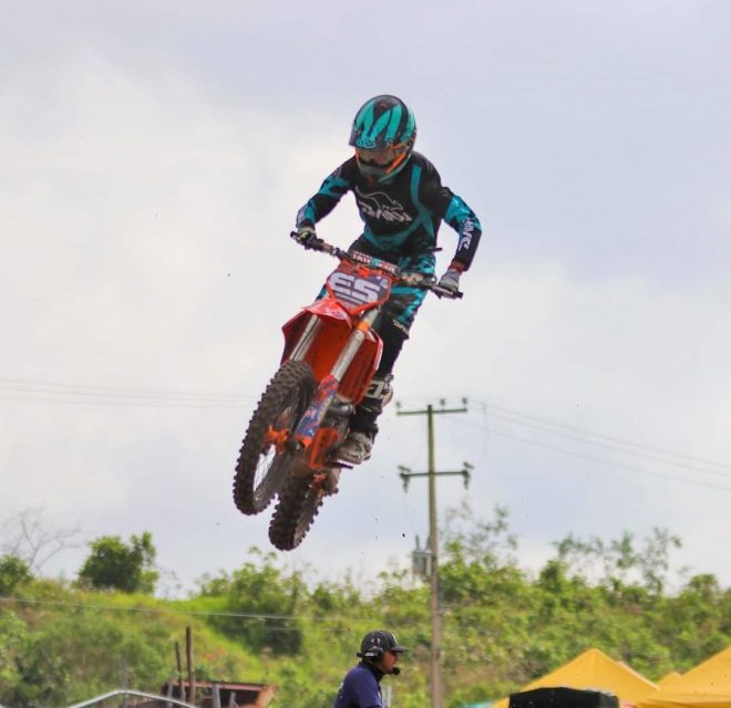 Piloto colimense representa a México en el Campeonato Latinoamericano de Motocross