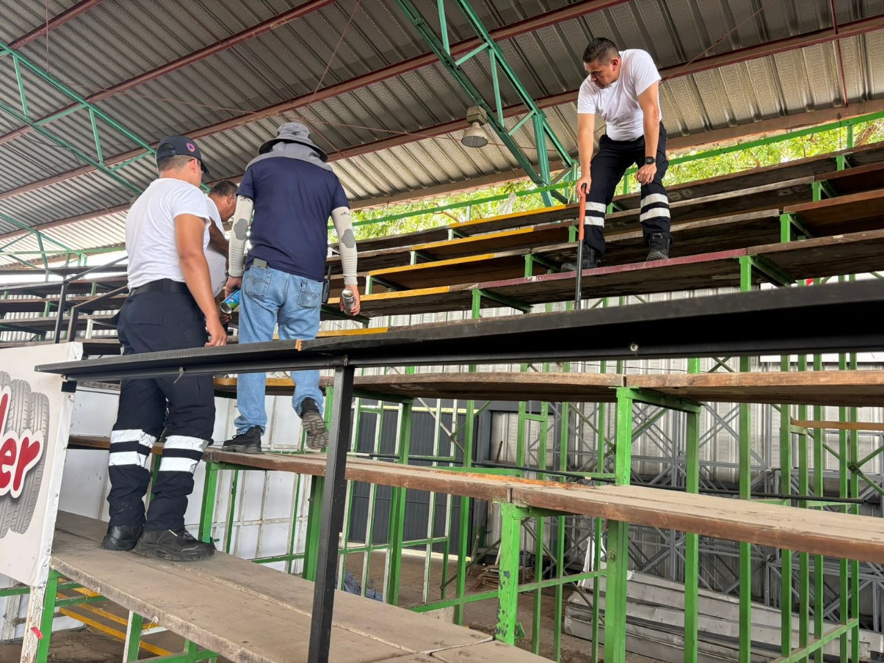 Llama UEPC a responsables de negocios de la Feria de Colima a cumplir medidas de seguridad