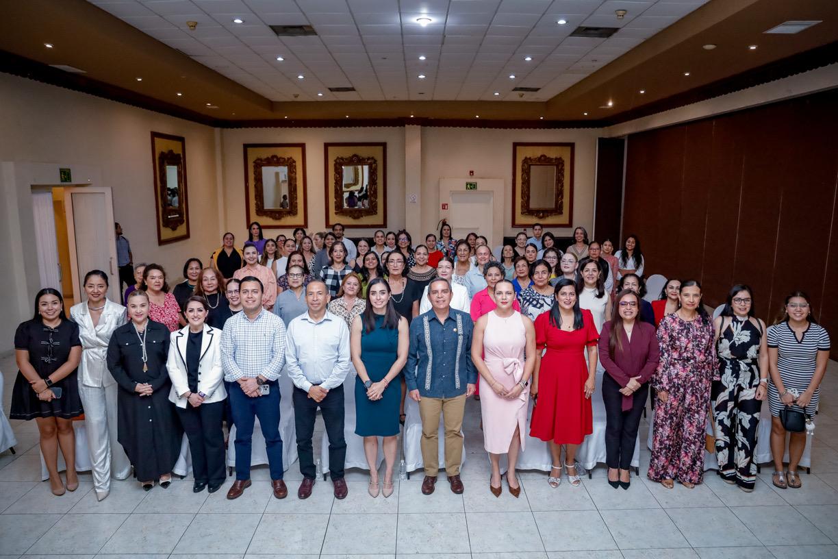 Cuando nos unimos, las mujeres generamos  impacto real en nuestra comunidad: Adriana Isabel