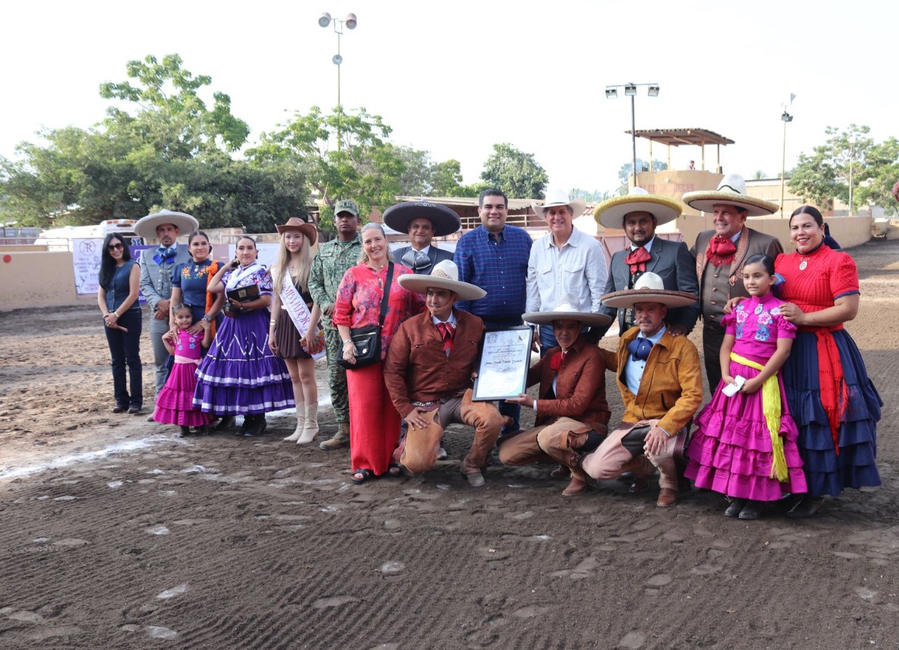 Arrancó el Torneo Nacional de Charro Completo Trofeo Capacha 2025 en la Feria de Colima