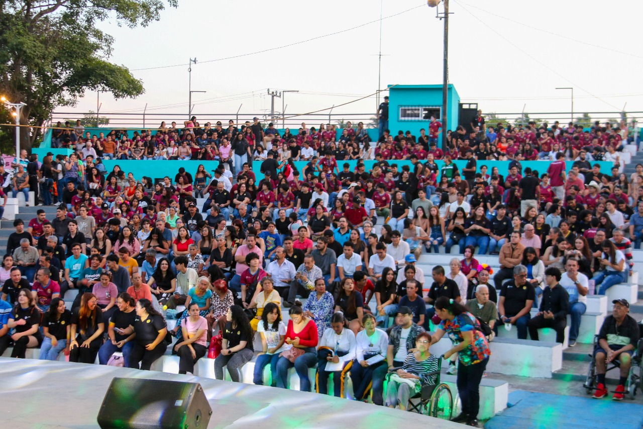 Garra de Jaguares del TecNM-Colima deja huella en la Feria de Colima