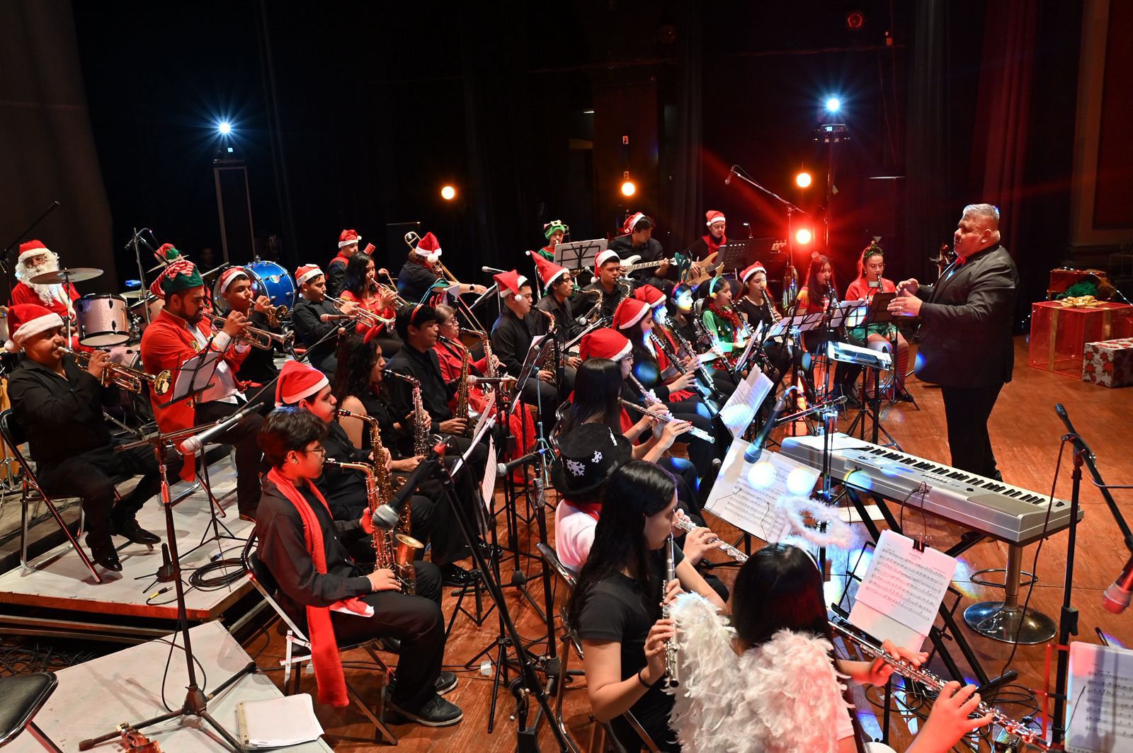 Continúa la cartelera navideña de Cultura Colima en el Teatro Hidalgo