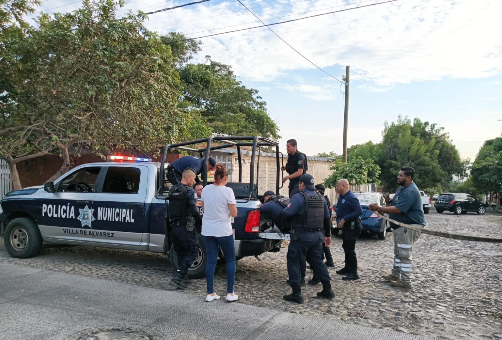 ‎Detienen a sujeto tras qu3mar ‎con @cid0 a policías y marinos