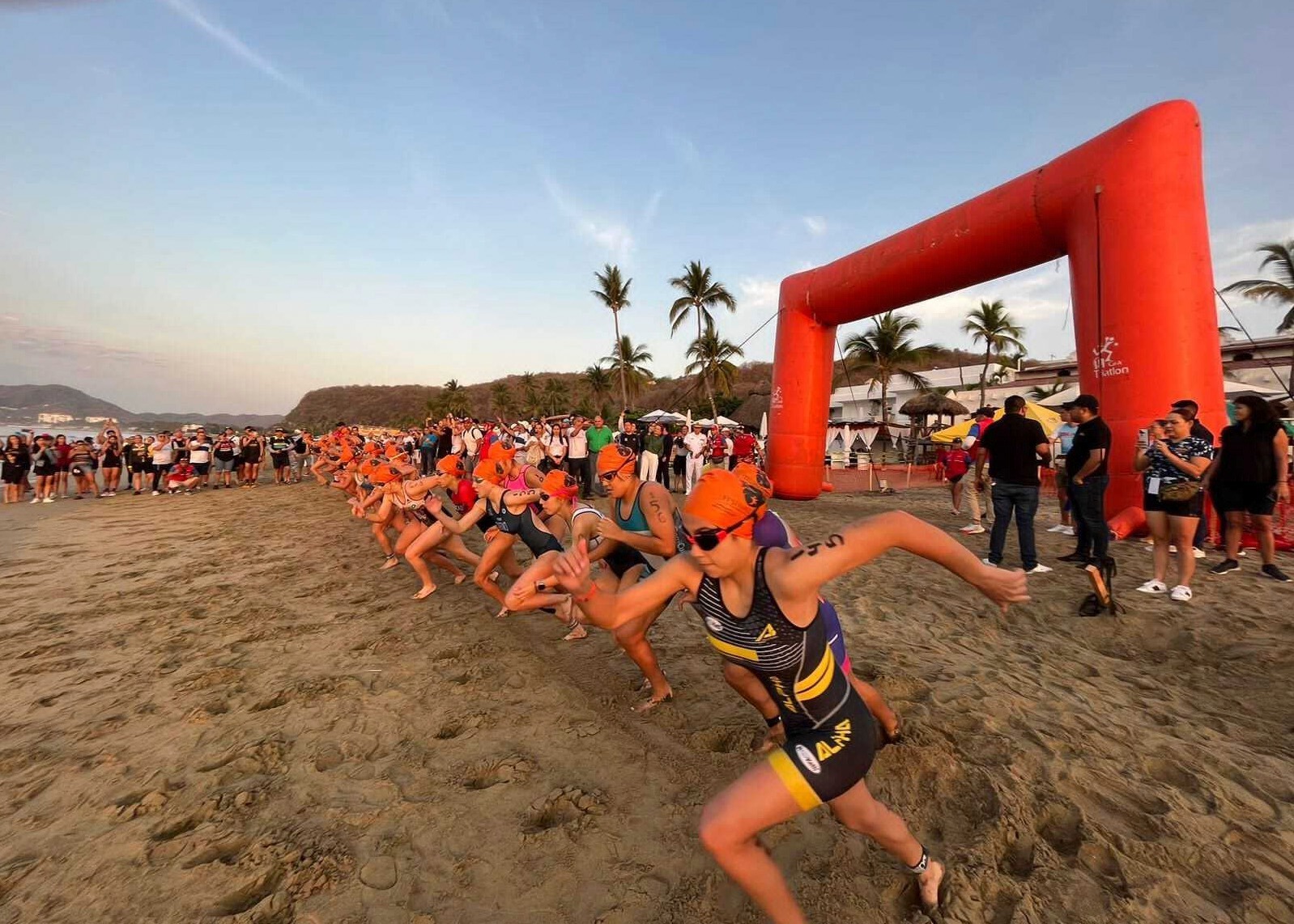 Subsectur Colima presenta Triatlón Asdeporte Manzanillo 2026; será el 21 de febrero