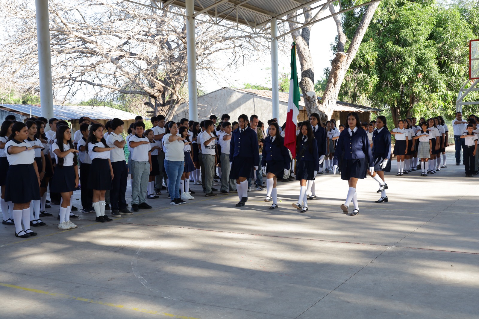 Celebran ceremonia cívica en Cofradía de Juárez
