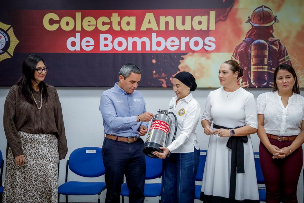 “Ésta no es sólo una colecta, es una lección de humanidad”: Blanca Urzúa