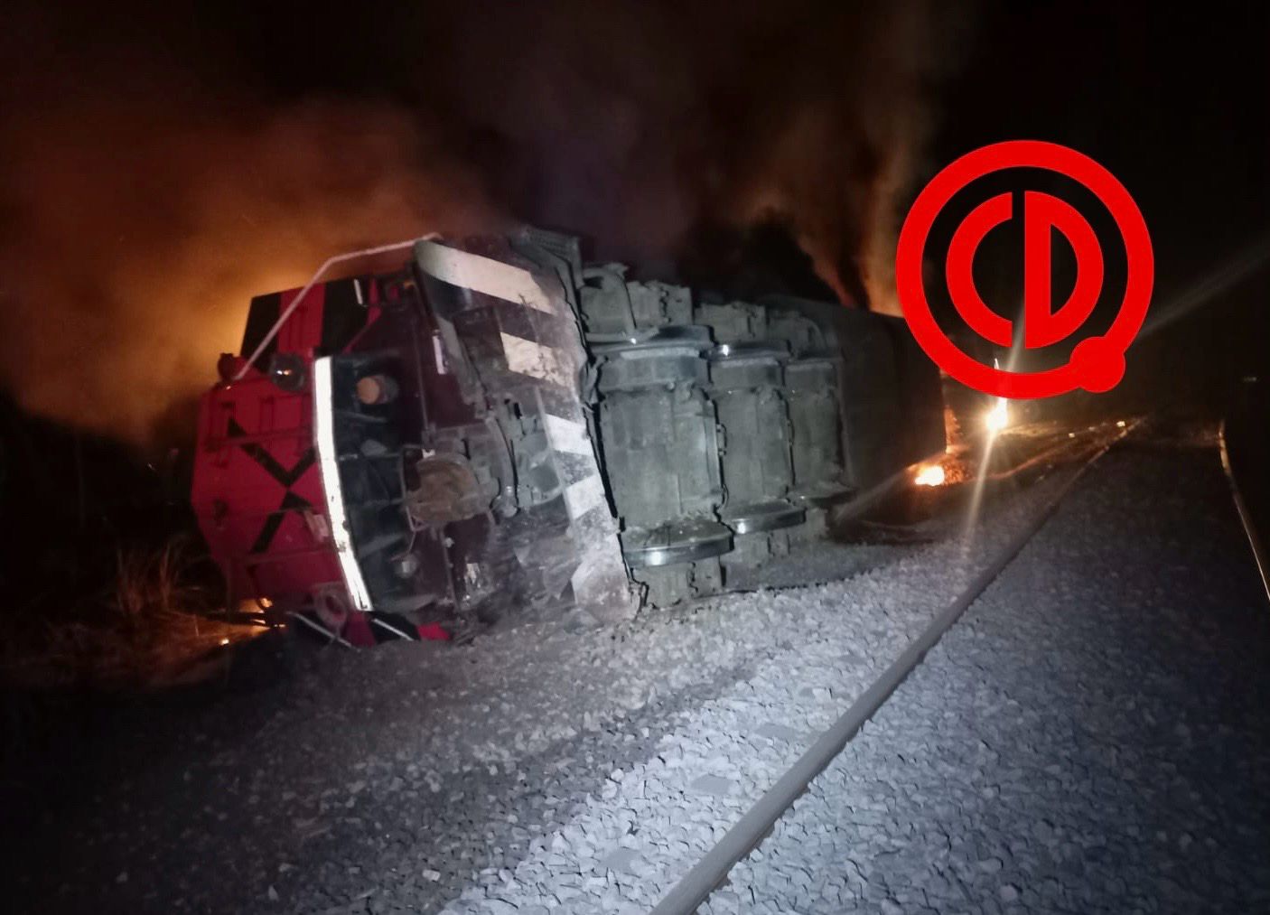 Descarrila tren en Cuyutlán con 22 vagones; se reportan tres personas lesionadas