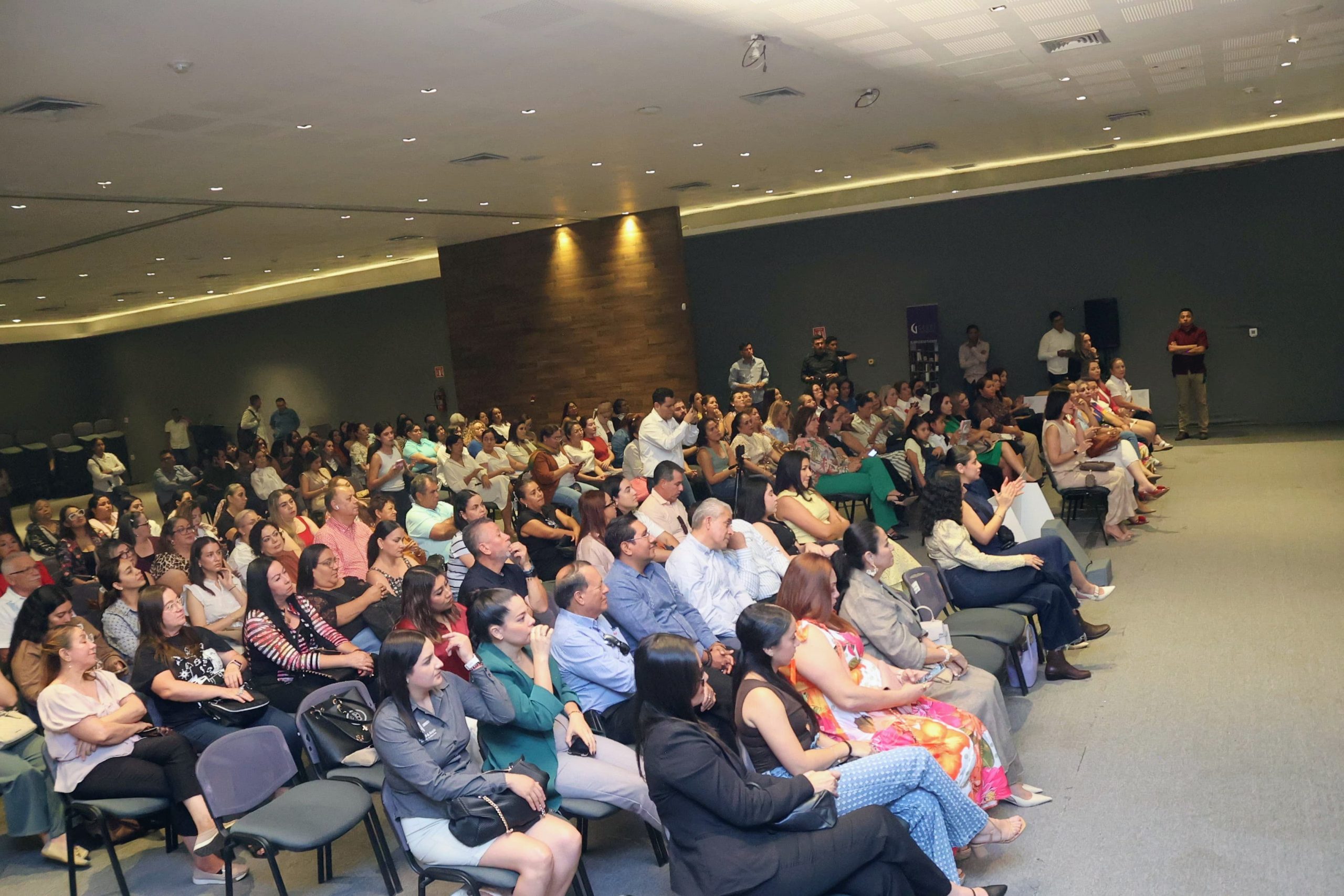 Gobierno del Estado de Colima fortalece el liderazgo femenino con el Panel ‘Mujeres Empresarias de Éxito’