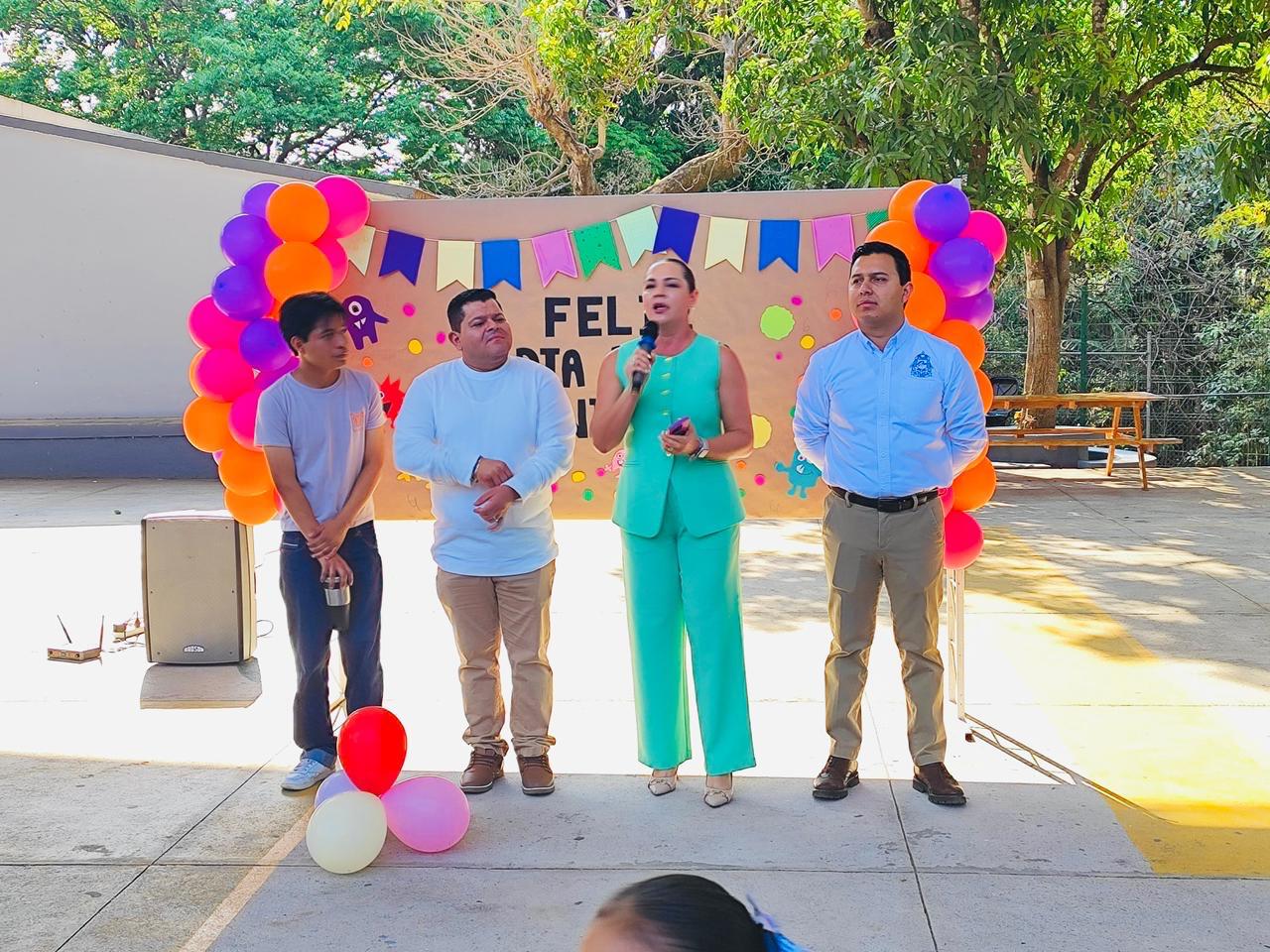 Festival del Día de la Niñez reúne a estudiantes de primaria en el Bachillerato 32 de la UdeC