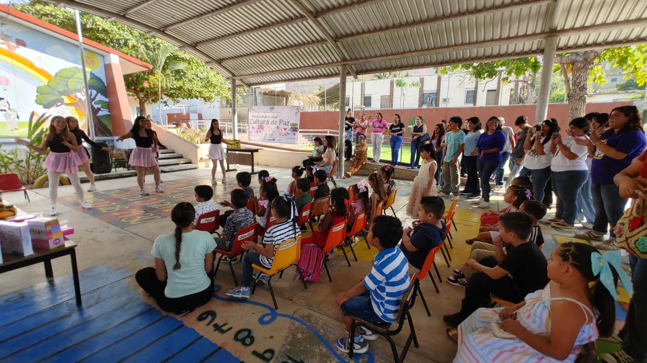 Realizan Festival por una “Cultura de Paz” con infancias, en Manzanillo