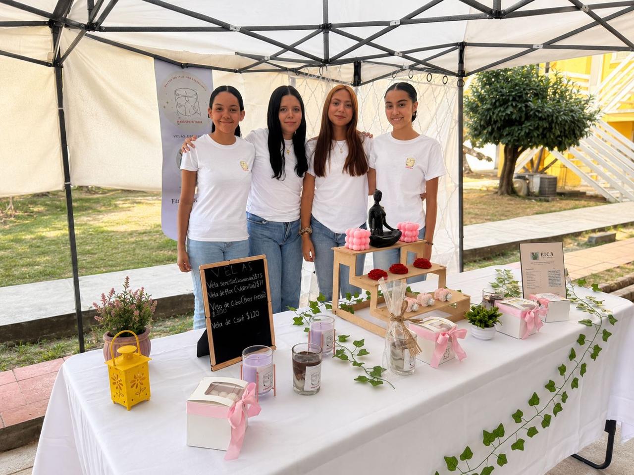 Bachilleres presentan sus ideas de emprendimiento en el Innova Fest 30