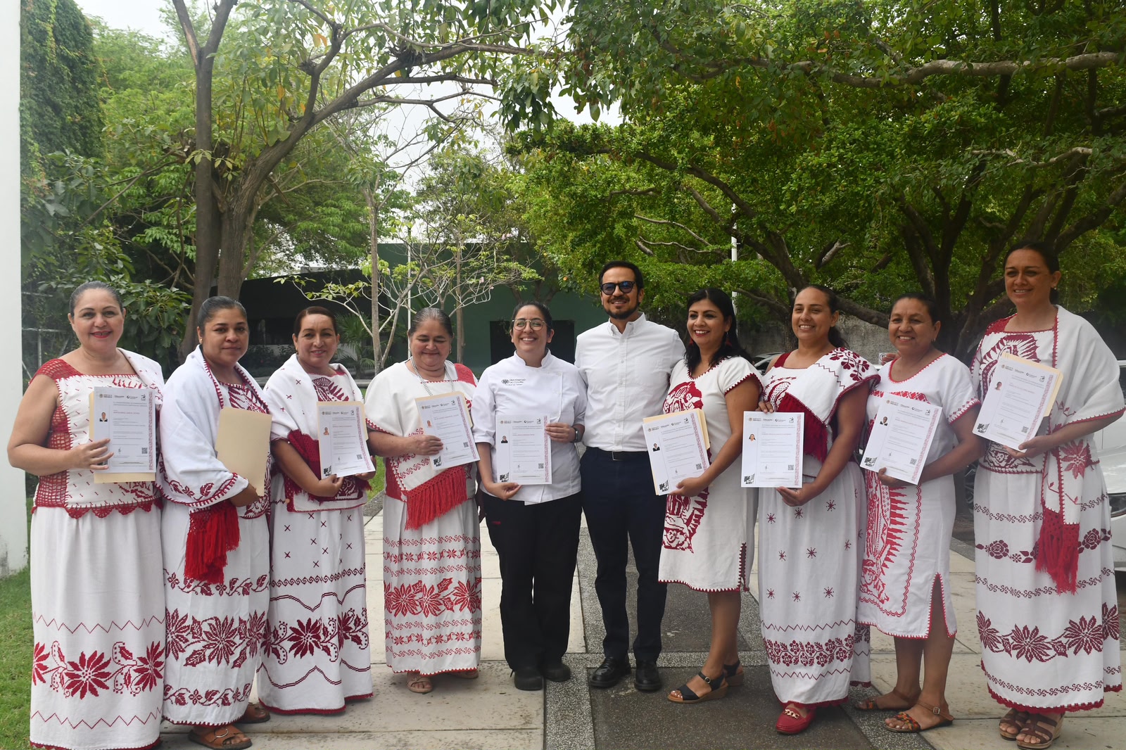 Subsectur entrega certificaciones a cocineras tradicionales de Colima