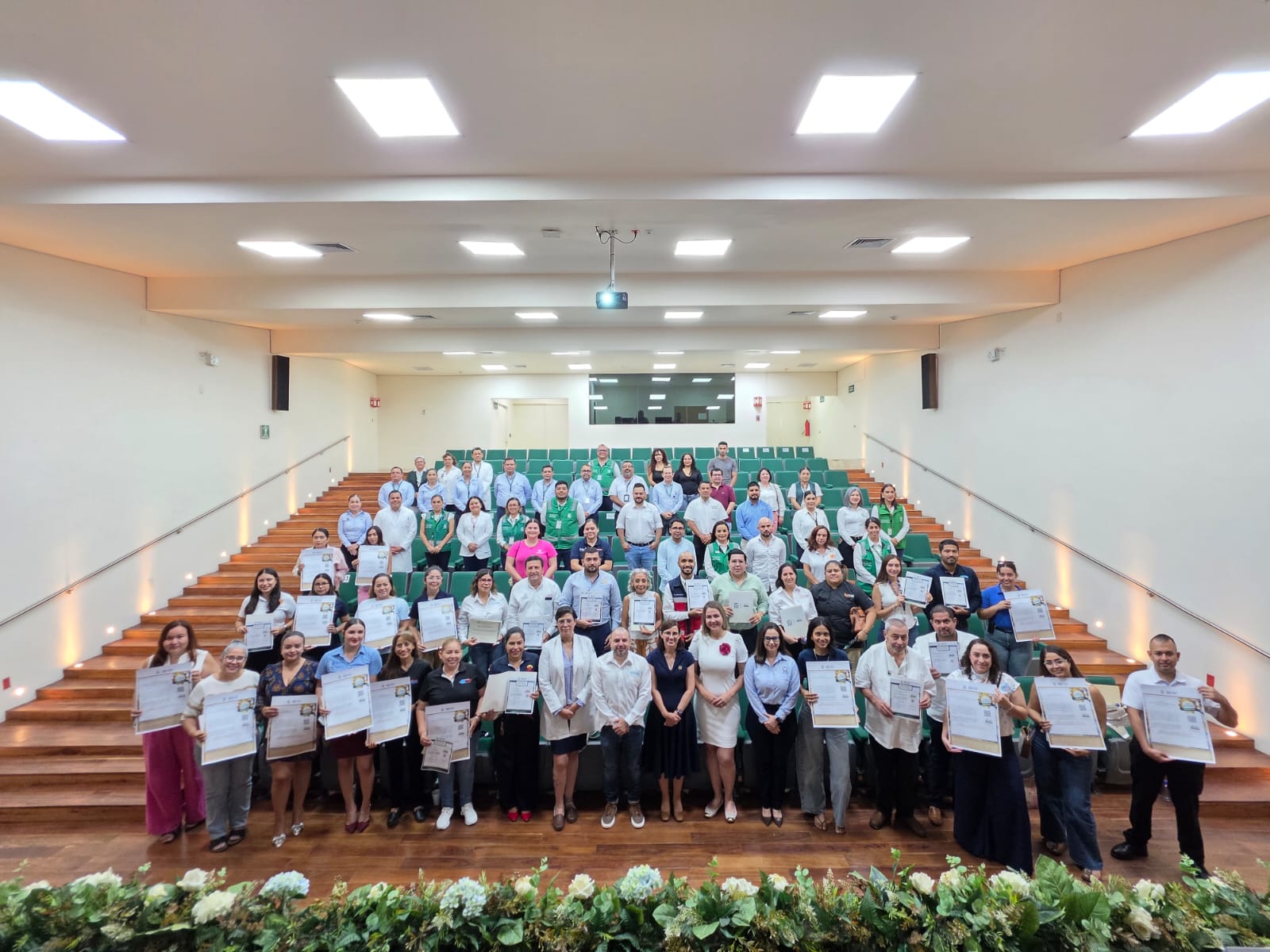 Reconoce IMSS Colima a empresas comprometidas con la salud y seguridad laboral