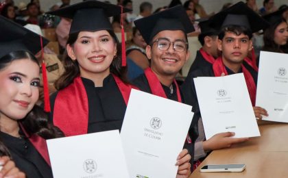 Egresa generación 2023-26 del Bachillerato 20, en Tecomán, lista para enfrentar nuevos retos