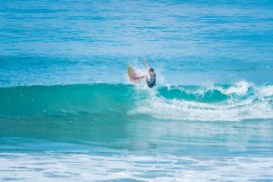 Clásico de Manzanillo reúne más de 2,500 asistentes en el arranque del Circuito de Surf y Bodyboard Colima 2026