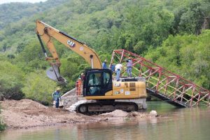 Inician los trabajos para la recuperación del puente La Boquita