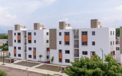 Indira Vizcaíno supervisó la construcción de más de mil Viviendas para el Bienestar en Villa de Álvarez