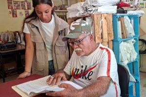 IEEA Colima acerca servicios educativos gratuitos a personal del Aeropuerto de Manzanillo y de Sepomex