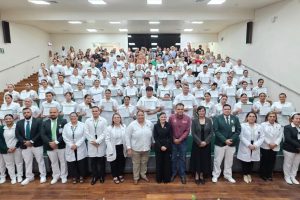 Entrega IMSS Colima constancias a pasantes de Enfermería que concluyen Servicio Social