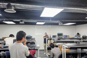 Fortalece UdeC formación especializada en tecnología de semiconductores