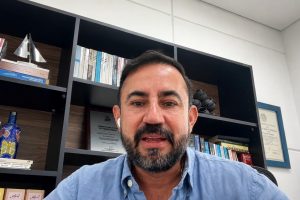 Recibirá apoyo federal proyecto científico de universitario sobre género, diversidad sexual y trabajo en el turismo