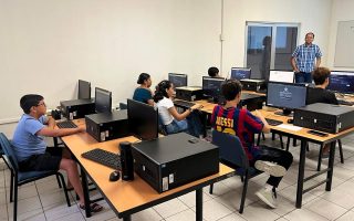 Con curso de verano, UdeC acerca la historia y la astronomía a un grupo de adolescentes