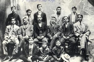 UdeC comparte su patrimonio documental en exposición nacional sobre la historia de los títeres en México