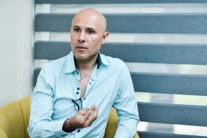 Director del Ballet Folklórico de la UdeC comparte patrimonio dancístico de Colima en encuentro nacional