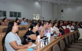 UdeC capacita a personal de Tecomán para prevenir y atender el riesgo suicida