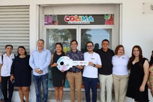 Subsectur entrega módulo de información turística a guías y operadores de Manzanillo