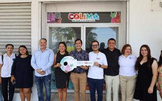 Subsectur entrega módulo de información turística a guías y operadores de Manzanillo