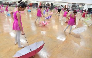 Gobierno del Estado oferta más de 40 talleres artísticos para todo público en Casa de la Cultura de Colima