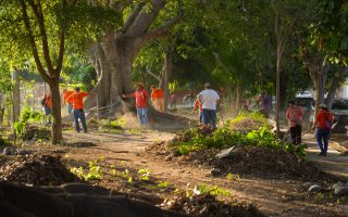 Macro Brigada de Limpieza en VdeA interviene espacio deportivo Dragones