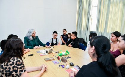 Ponen a dialogar el cosmos con la historia, en curso de ciencia para adolescentes