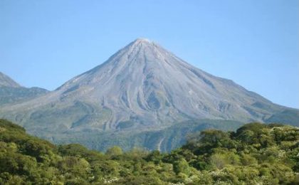 Volcán de Colima se mantiene estable y con baja actividad: UEPC