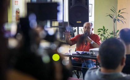 Presentan libro sobre mitos y leyendas de cinco pueblos indígenas de México, en Noche de Encaladillas