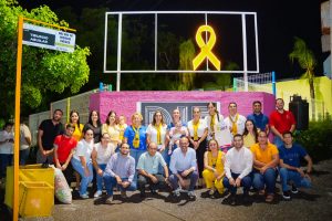 Con encendido de Lazo Dorado, inicia Tey Mes de Concientización del Cáncer Infantil